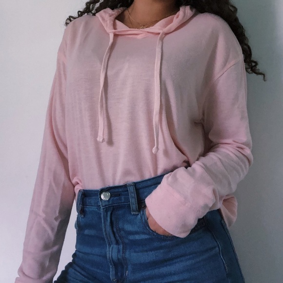 🦋3 FOR 30🦋 BABY PINK CROPPED HOODIE - Picture 1 of 2
